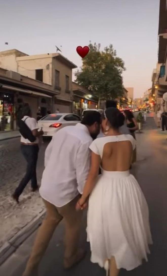 Sevda Erginci, Mardin'deki nian treninden kareleri, bugn takipileriyle paylat.    31 yandaki nl oyuncunun mutlu gnnden kareler byk ilgi grd.