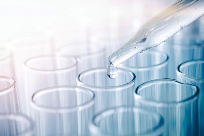 Aratrmaclar, ilacn maliyet-etkinliinin deerlendirilmesi ve daha geni nfuslar kapsayan yeni almalar yaplmas gerektiini vurguluyor.