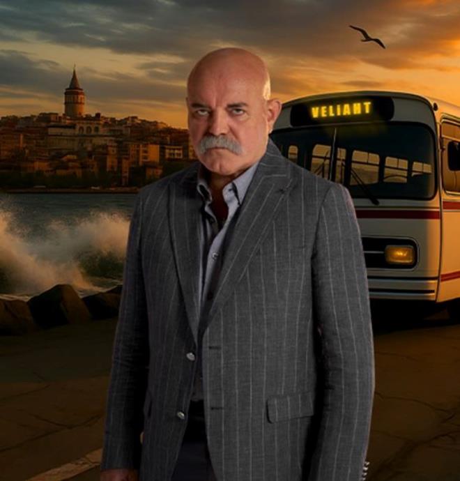 Ercan Kesal - ZLFKAR KARSLI    Zlfikar Karsl yllardr Esenler Otogar?nn neredeyse imparatoru ve manevi babas olmutur ama artk gten dmektedir. Esenler Otogar ahalisi Zlfikar?n ynetiminden memnun deildir ve sz verildii gibi Zlfikar?n olu Zafer?in veliaht olarak gelip onun yerine gemesini istemektedir. Zlfikar yllardr garanti grd Esenler Otogar ynetiminin ve iktidarnn elinden gitme tehlikesi olduunun ilk defa farkndadr. Olu Zafer yerine geecek bir oula ihtiyac vardr.