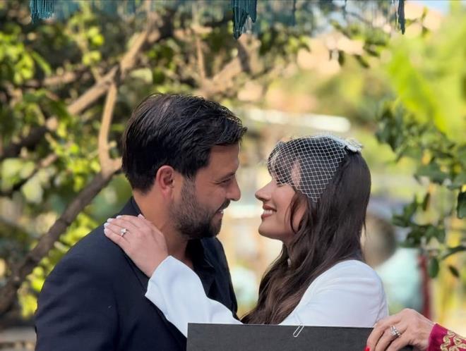 Sevda Erginci'nin nikhndan kareler sosyal medyadan yaynlad. nl isim de mutluluunu takipileriyle paylat.