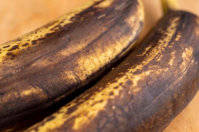 Harvard mezunu gastroenterolog Dr. Saurabh Sethi, Instagram hesabndan yapt paylamda tm meyvelerin ayn olmadn, bazlarnn sindirim sistemimize zarar verdiini syledi.    Son srada ise dnya apnda milyonlarca insann kahvaltda tercih ettii olgunlam muzlar yer ald.