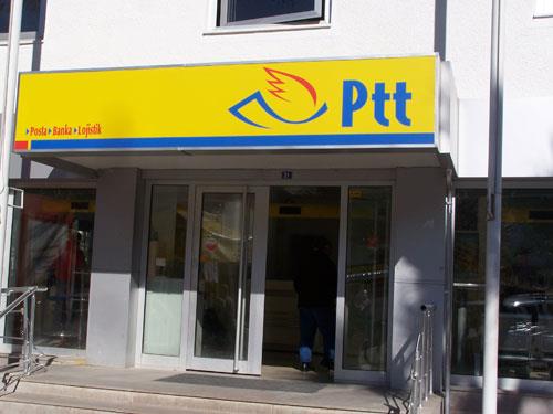 <p>Hangi kadroya hangi blm mezunlarnn bavurabileceinin gsterir ilan detay     iin <a href="http://ilan.memurlar.net/common/documents/4552/nitelik-kodlari-ve-okul-bolumleri.xls" target="_blank">tklaynz</a>.</p>  <p>PTT'nin yaynlad ilann tm detay iin <a href="http://ilan.memurlar.net/ilan/25669/" target="_blank">tklaynz</a>.   </p>