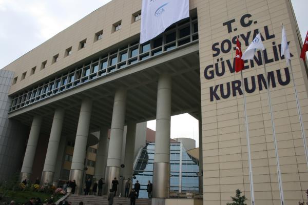 SGK; 281 nlisans, 100 lisans mezunu olmak zere 381 szlemeli personel alacak