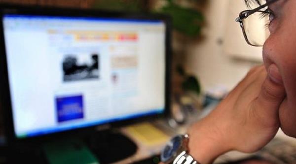 Maliye Bakanl iktisadi ve idari bilimler, iktisat, iletme, hukuk ve siyasal bilgiler mezunu 256 defterdarlk uzman yardmcs alacak. Bavurular 21 Ekim ila 1 Kasm tarihleri arasnda alnacak