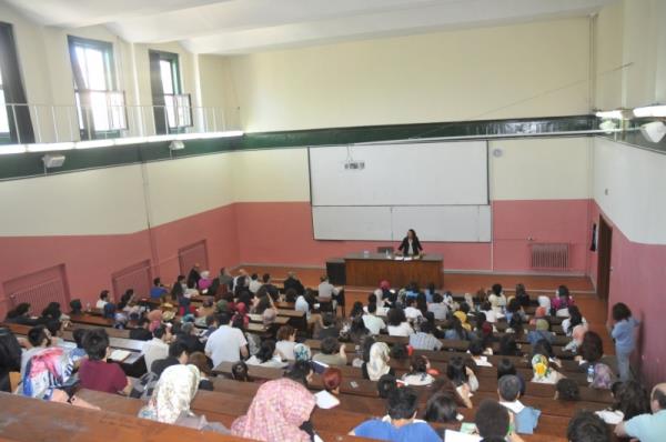 <p>1222 YP Aratrma grevlisi ilan detay iin <a href="http://www.memurlar.net/haber/413419/" target="_blank">tklaynz</a>.</p>