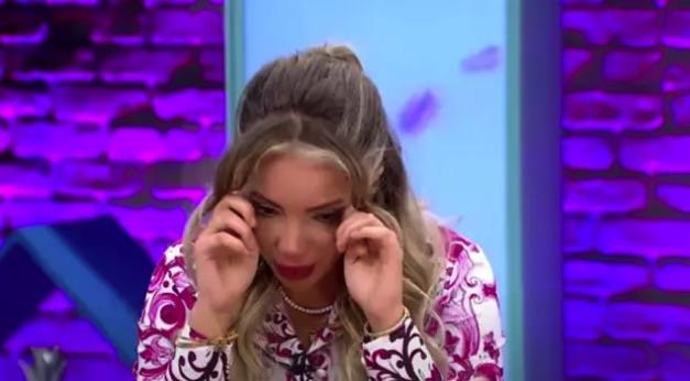 Dalveren gzyalarna hkim olamazken temkinli bir yant verdi, "ok ans verdim. Gerek deiim grmek istiyorum. Hemen cevap vermeyeceim. Hayrls neyse o olsun."