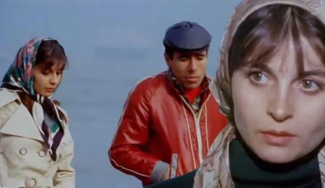 Ela gzleriyle hayran brakan oyuncunun son grnts hayranlarn oke etti. Pembe Mutlu, yllar iinde bakn nasl deimi....