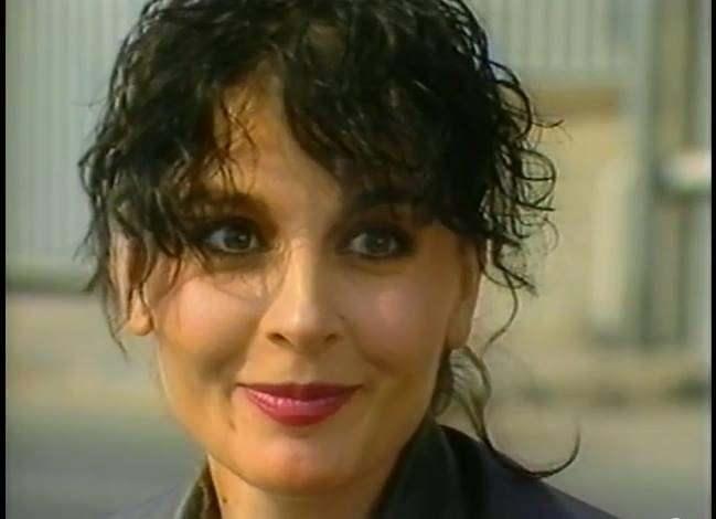 Uzun zamandr ekranlardan uzak olan Mutlu'nun son halini grenler tanmakta zorlanrken "Yllar ona da acmam" yorumunda bulundu.