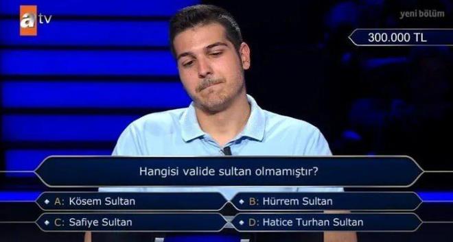 Osmanl tarihine k tutan "Hangisi valide sultan olmamtr?" sorusuyla kar karya kalan Deimi, adeta ter dkt.