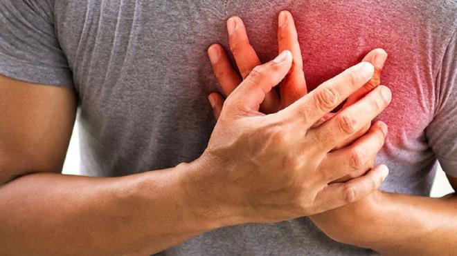 Bu hastalklardan lmlerin bete drd, kalp krizi ve fel nedeniyle gerekleiyor.  <p>    Kardiyologlar (kalp doktorlar) salkl bir kalbe sahip olmann her gn zerinde allmas gereken bir hedef olduunu sylyor.