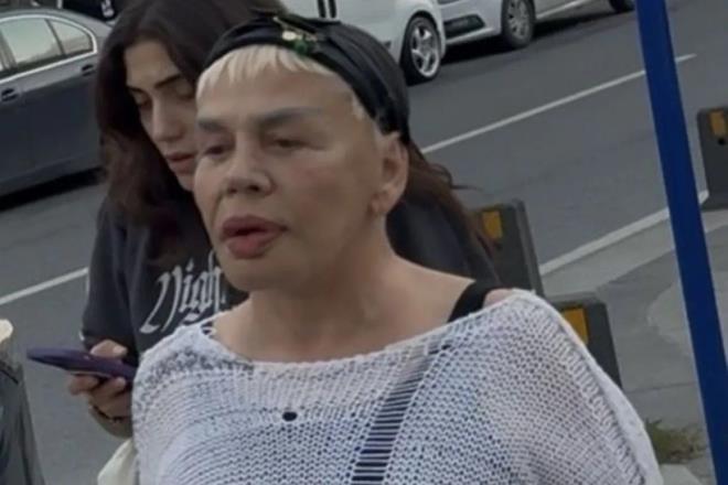 Habertrk'ten Eren Grel'in haberine gre, hayranlarnn yanna gelip fotoraf isteklerini geri evirmedi.