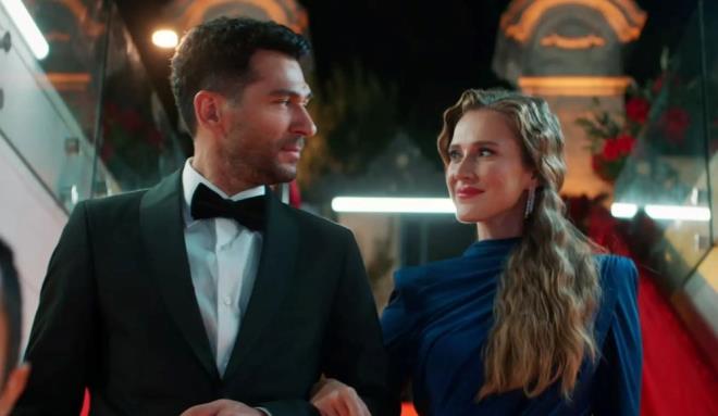 <h2 class="womanpage-gallery-detail-sub-title womanpage-gallery-detail-card-frame--sub-title">GL OYUNCU KADROSU</h2>              <p class="card-text gallery-page-hero-card-text">Yapmcln Nazl Heptrk'n stlendii Gller ve Gnahlar'da Murat Yldrm ve Cemre&nbsp; Baysel'e sevilen isimler elik ediyor. Oya Unustas, Glenay Kalkan, Serdar Orin, Emel lgecen, Ahmet Saraolu, Aleyna Solaker, Kaan akr, Serdar zer, Gizem Sevim, Neslihan Arslan, Emre zcan, Merve Su Bengi ve Mina Akdin dizide nemli rolleri stleniyor.</p>