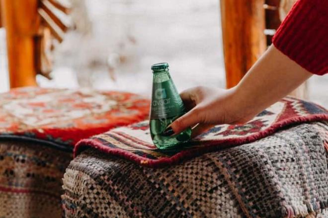 <strong>Fazla maden suyu tketmek</strong>, vcutta <strong>sodyum birikmesine</strong>, <strong>yksek tansiyona</strong>, <strong>bbreklerde yk artna</strong> ve <strong>dem oluumuna</strong> sebep olabiliyor. <strong>zellikle tansiyon hastalarnn</strong> bu konuda ekstra dikkatli olmas gerekiyor.