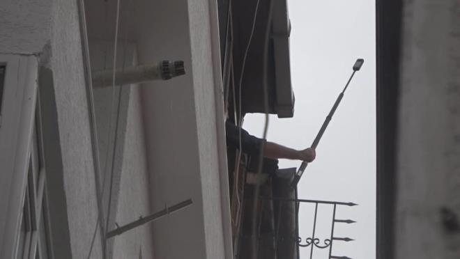 <h2 class="gallery-item-title">GLL'NN ADL TIP RAPORU ORTAYA IKMITI    </h2>                <p></p><p>Gll'nn lmnde nceki gn Adli Tp raporu ortaya kmt.</p>  <p>Rapora gre, Gll'nn kannda 3,53 promil etanol (alkol), gz ii svsnda da 343 mg/dl etonol promil tespit edilmiti.</p>  <p>Ayrca arkcnn kannda dk dozda reeteli olarak kulland anksiyete ilac ve mide koruyucu bulunduu, idrarnda ise yine ar kesici saptand ortaya kmt.</p>