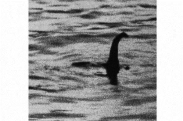 <b>Nessie Canavar:</b> skoya'nn Loch Ness glnde yaad rivayet edilen ve blge halknn Nessie adn verdii canavar, dnyann en nl efsanelerine konu oldu.