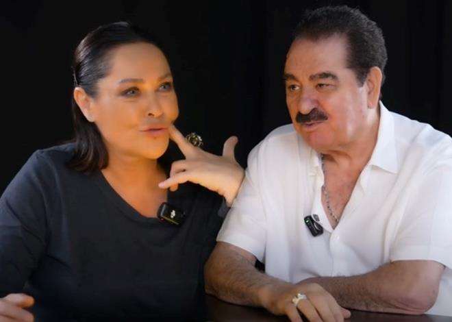 Her frsatta Hlya Avar'a vgler yadran Tatlses, nl sanatnn kendisini srekli aradn sylyor.