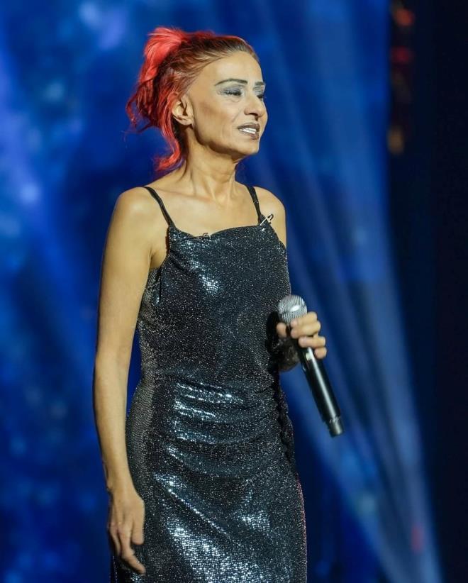 Sk sk sosyal medyadan paylamlar yapan nl arkc, son paylamyla sevenlerini endielendirdi.