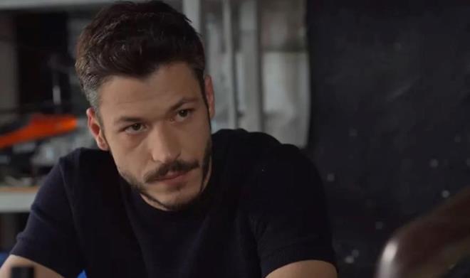 <h2 class="womanpage-gallery-detail-sub-title womanpage-gallery-detail-card-frame--sub-title">NC TANELER SEZON FNAL ZET    </h2>              <p class="card-text gallery-page-hero-card-text">nci Taneleri kitabnn dizi olmas iin gereken hazrlklar tm hzyla devam ediyordu. Dilber ve Yldz atklar dkkana drt elle sarlm hayatlarn deitirmeye ilk defa bu kadar yaklamlard. Nehir, Cihan'n Ferda iin test yaptrmas konusunda verecei karar byk bir merakla bekliyordu.</p>