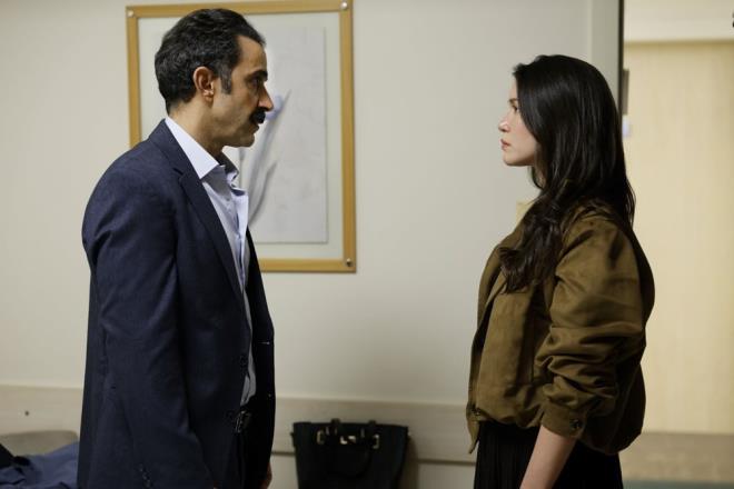 <p>Kadrosunda Kaan Mirac Sezen, Doa Bayram, Ece Bac, Umut Kaplca ve Zleyha Yldz'n yer ald Sahipsizler'in yeni blmnn konusu yle;</p>  <p>Yavuz'un "Devran yapt" demesiyle hastanede ortalk karr. Polislerin elinden ustaca kaan Devran, artk geri dnsz bir yola girmitir: ntikam sava balar.</p>