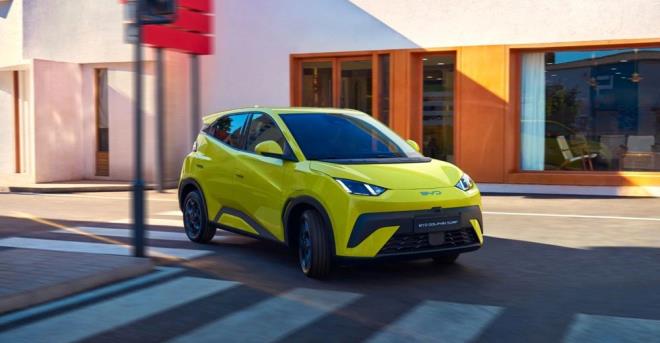 Avdagi, basn mensuplaryla bir araya gelerek i dnyasnn gndemindeki konular deerlendirdi.