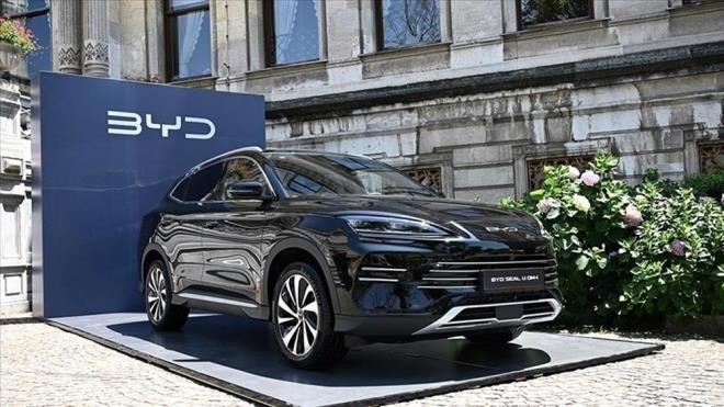 stanbul Ticaret Odas (TO) Bakan ekib Avdagi, inli Temu, Shein gibi e-ticaret sitelerinden alveriin, kiilerin kendi ihtiyalarndan kp ticarilemeye baladn belirterek, "Bu nemli bir tehlike. Teorik olarak hepsi ahsi ihtiya da olsa buna bir nlem almak lazm. Burada gmrksz online alveri snr 30 avroya indirildi. Biz bunun sfra indirilmesini istiyoruz." dedi.