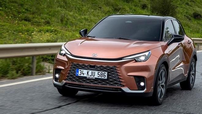 Lexus'un sattaki LBX, NX, RX ve LM yani tamam ek vergiye tabi olacak.