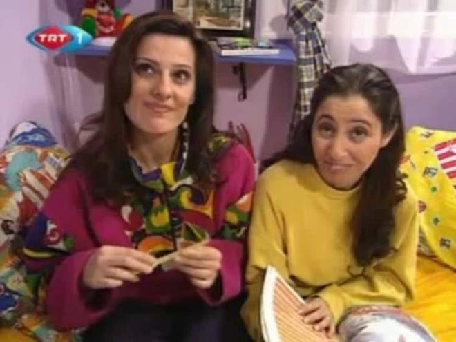 Son dnemde sosyal medyada paylalan yeni fotoraflar ise hayranlarn artt. Mutlugil'in deiimi ksa srede ok konuuldu.&nbsp;