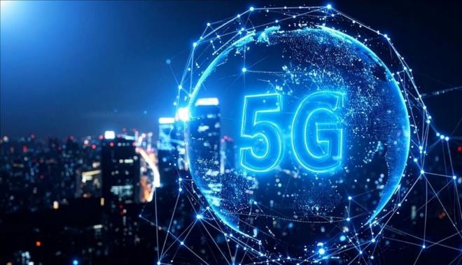<p><strong>3-TRKYE'DE 5G'YE NE ZAMAN GELECEK? </strong><br>Hizmet salayclar yeni yetkilendirmeleri erevesinde 1 Nisan 2026 tarihinden itibaren lke genelinde 5G hizmetini sunmaya balayacak. Yetkilendirme sresi 31 Aralk 2042'ye kadar devam edecek.<br><br><strong>4- 5G'NN KAPSAMA ALANI NASIL OLACAK?</strong><br>5G, ilk olarak nfusun youn olduu Marmara Blgesi'nde, stanbul, Ankara, zmir, Kocaeli, Bursa ve Konya gibi illerde kullanlmaya balanacak ve ilk sinyaller buralardan alnacak.</p>  <p>Ulatrma ve Altyap Bakan Abdulkadir Uralolu, konuya ilikin yapt aklamada 5G'ye geisin blge blge olacan belirtirken, kapsama alanna tm Trkiye'nin dahil edilmesinin bir yl ya da bir yldan biraz daha uzun srebileceini ifade etti.</p>
