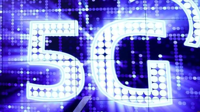 <h2 class="gallery-item-title">UYUMLULUK ORANI ARTACAK</h2>                <p>10 sene nce de 3G'den 4G'ye gei olduunu ve uyumlu telefon orannn yzde 30 olduunu hatrlatan Ko, "Uyumlu telefon says iki yl iinde kendisini topluyor. 5G'de de ayn eyi bekliyoruz. 1 Nisan'da yzde 35 seviyelerine kmasn ngryoruz." dedi.</p>