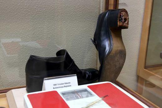 &#8220;Teknik dkmantasyon&#8221; adyla snflandrlan aletler; Ses (dinleme, kayt), grnt (video, fotoraf) ve izleme (teknik takip) aletleri eklinde ayr ayr gruplanm.