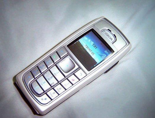 Nokia`nn 2004`te sunduu 6230, 50 milyon satld.