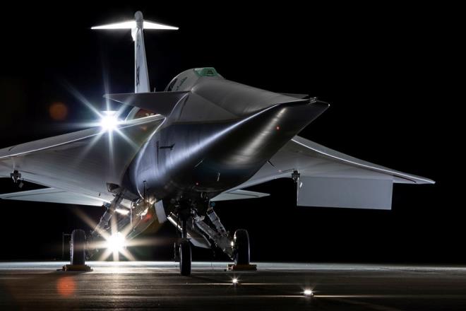 <h2 class="gallery-item-title">CONCORDE'UN MRASI</h2>                <p></p><p>Spersonik hzlara ulaan ilk uak, 1947'de bin 235 km/s barajn amt.</p>  <p>Ancak "sonik patlama" ad verilen grlt, halk arasnda byk rahatszlk yaratt iin bu hzda kara zeri uular ABD'de yasakland.</p>  <p>1970'lerde British Airways ve Air France tarafndan iletilen Concorde, Atlantik tesi uularda ses hzn aan tek yolcu ua olmutu.</p>  <p>Ancak 2000 ylndaki lmcl kazann ardndan talep dm, 2003'te operasyonlar durdurulmutu.</p>