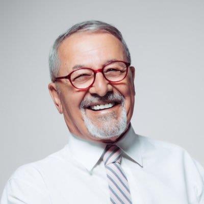 Grr, sosyal medya hesabndan yapt paylamda, u ifadeleri kulland: Sndrg'nn olduu Bat Anadolu batya ka nedeniyle K-G ynl gerilmekte ve riftlemektedir. Riftleme kabuk incelmesine ve mama ykselmesine neden olmaktadr. Bu gn Sndrg'da olan budur. Dikkatli olunmaldr. Tek zm yreyi DEPREM DRENL KENT haline getirmektir.