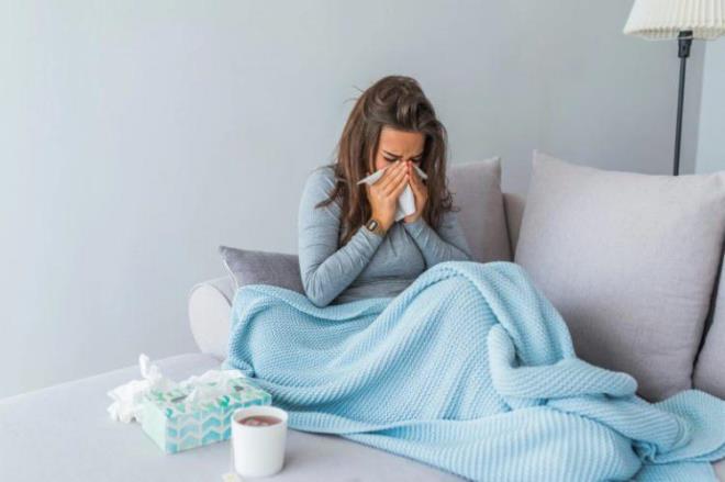 Trkiye Gazetesi'nde yer alan habere gre, havalarn soumas ve okullarn almasyla birlikte grip vakalarnda art yaanmaya balad. Uzmanlar, aralk-ocak dneminde vakalarn zirveye kacan belirterek, 6 aydan byk bebekler, hamileler, 65 ya st kiiler ve risk grubundakilerin grip as yaptrmalar konusunda uyarda bulundu.&nbsp;