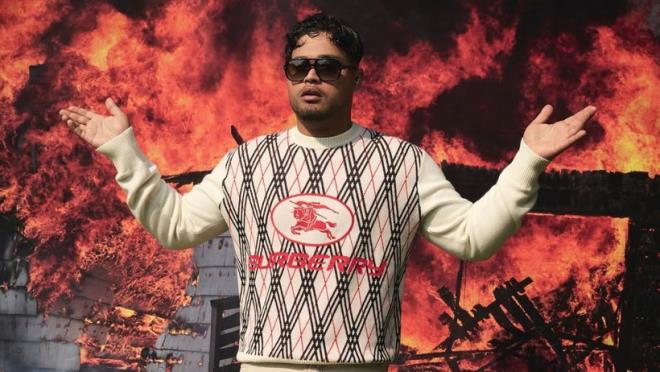 Biz kr bilen insanlarz. Allah' severiz. Namazm klarz, iimize bakarz. Geen sene orucumu da tuttum."