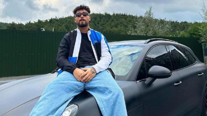 "BEN HER ZAMAN KRM EDERM"  <p>    Her zaman krm, duam ederim. Bizi yle insanlar gryor falan deiik modeller zannetmesinler.