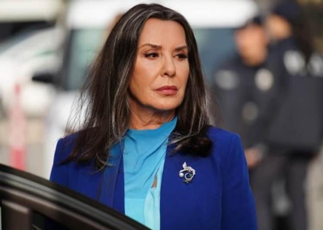 <strong>nl sanat Perihan Sava, 1995 ylnda vefat eden ei Ylmaz Zafer'i 30. lm yl dnmnde duygusal szlerle and.</strong>