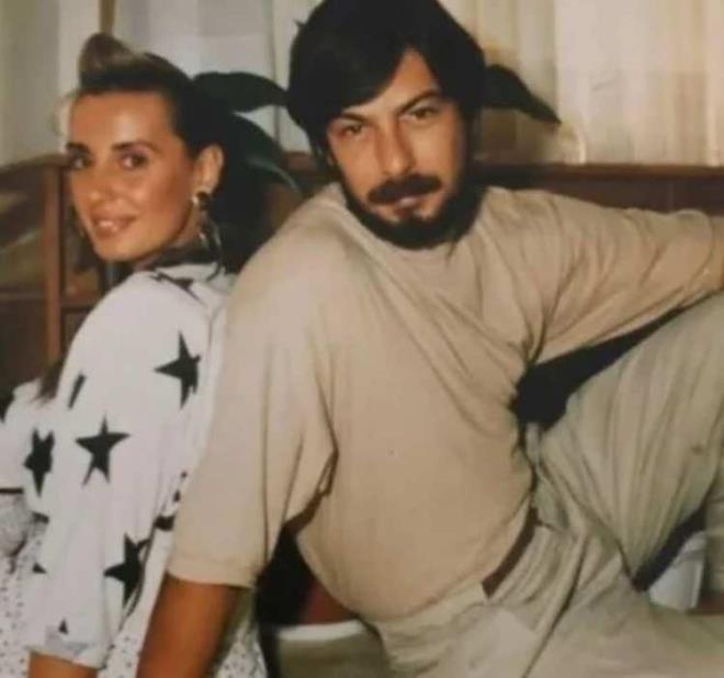 <strong>Eine sevgisi ilk gnk gibi taze olan Sava'n duygusal notu, takipilerini hznlendirdi.&nbsp;</strong>