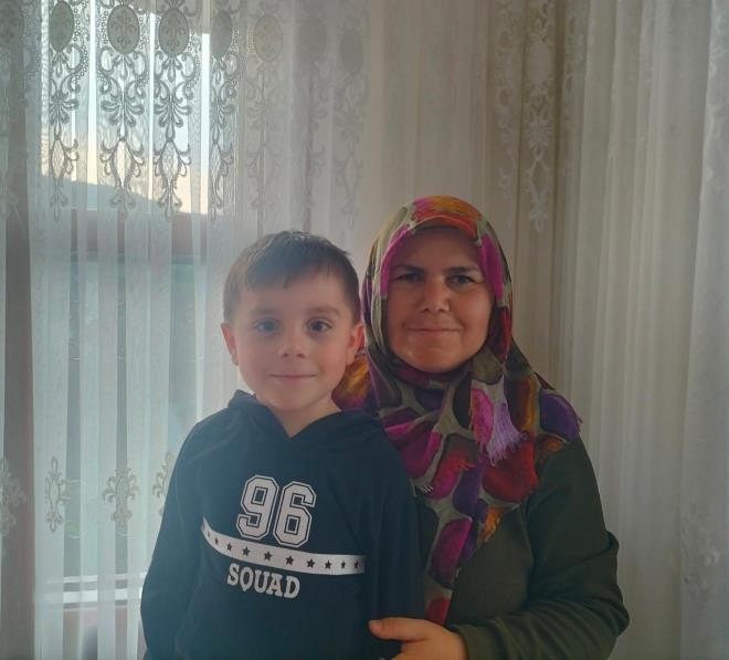 Kayp ihbar sonras balatlan arama almalar ? Anne ve olunun kaybolduu gn blge genelinde geni apl arama balatlmt.