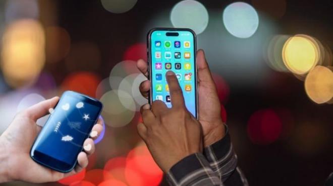 38 milyondan fazla kez indirilen zararl uygulamalarn, gizli reklamlar yoluyla kullanc verilerini ele geirdii ortaya kt. Uzmanlar, bu uygulamalarn cihazlarda kalmaya devam etmesinin ciddi gvenlik riski oluturduunu belirtti.