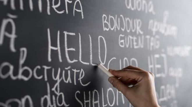 <p><span style="color:#FF0000"><strong>"YAPAY ZEKA N EN DORU VE EN NET DL"</strong></span></p>    <p><strong>Bugne dek renilmesi en zor dillerden biri olarak grlen Lehenin zirvede yer almasnn ardndan Polonya Patent Kurumu da Facebook zerinden paylamda bulunarak "nsanlarn renmekte zorland Lehe, yapay zeka iin en doru ve net dil haline geldi." ifadelerine yer verdi.</strong></p>