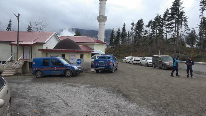 Hava artlarnn arlamas nedeniyle blgedeki arama almalar sonlandrld.