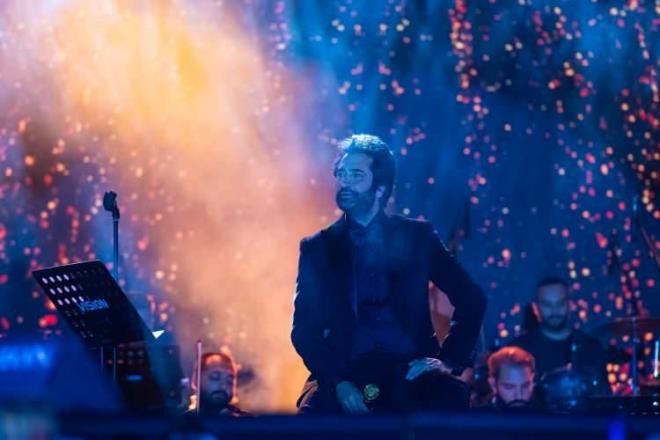 <p><span><strong>"BYK SERVETLER KAZANABLECEKKEN O PARALARI SNEMA N ELMLE TTM"</strong></span></p>    <p><strong>Sinemaya duyduu balln maddi kazantan ok daha byk bir deer olduunu szlerine ekleyen Krmzgl, "17 yl boyunca byk servetler kazanabilecekken, sinema iin elimle ittim o paralar.</strong></p>