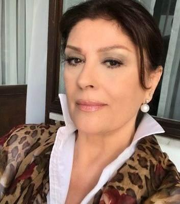 Glen Bubikolu, uzun sredir kamera karsnda olmasa da yapt paylamlar ve zarif duruuyla hl Trk sinemasnn unutulmaz ikonlarndan biri olarak grlyor.