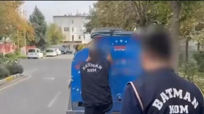 <strong>44 Bin 900 Paket Kaak Sigara</strong><br>  Yaplan aramada tankerde toplam 44 bin 900 paket gmrk kaa sigara ele geirildi.