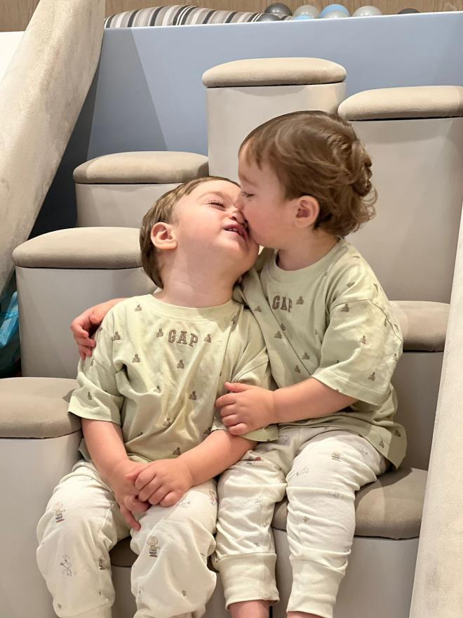 <strong>Doktordan "Gemeyebilir" Yant</strong><br>  Tatlses, takipileriyle paylat mesajnda "Batan deseydin yaptrmazdk hocam" ifadelerini kulland.