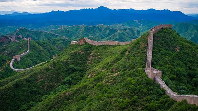 5. "in Seddi uzaydan plak gzle grlr" - Artk bu hikayeyi anlatmaktan vazgein! (Not: Fotorafta yaklak olarak in Seddi'nin uzaydan nasl grndn grebilirsiniz. Unutmaynz ki bu fotoraf, orjinalinin bytlm halidir. Bu gerei gz nnde bulundurarak, mesafeyi uzaydan bakmay dnecek ekilde bytebilir ve mitin anlamszln fark edebilirsiniz.)