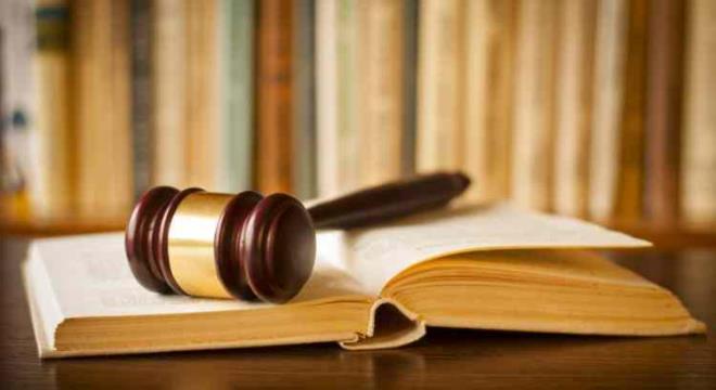 <span><strong>STNAF: "BAKA KADINLARI BEENMEK GVEN SARSICI"</strong></span>Erkein tazminat talepleri ise reddedilirken daval koca karar temyiz etti ve dosya Kayseri Blge Adliye Mahkemesi'ne tand.