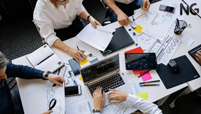 <p><strong>'ALIMAK STEE BALI OLACAK'</strong></p><p><br></p><p>Musk, 10-20 yl iinde almann istee bal olacan tahmin ettiini dile getirerek, "Markete gidip sebze satn alabilir ya da arka bahenizde sebze yetitirebilirsiniz. Arka bahenizde sebze yetitirmek ok daha zordur ancak baz insanlar sebze yetitirmeyi sevdikleri iin yine de bunu yaparlar.  de aynen byle olacak, istee bal." ifadelerini kulland.</p><p></p>