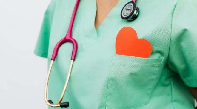 <p><span style="color:#FF0000"><strong>HEMRELK</strong></span></p>    <p><strong>Salk alann temsil eden meslekler, 2026 ylnda da nemli bir rol stleniyor. zellikle pandemi srecinde 'kahraman meslek' olarak anlan hemirelik, pek ok farkl ortamda alma imkan sunuyor.</strong></p>